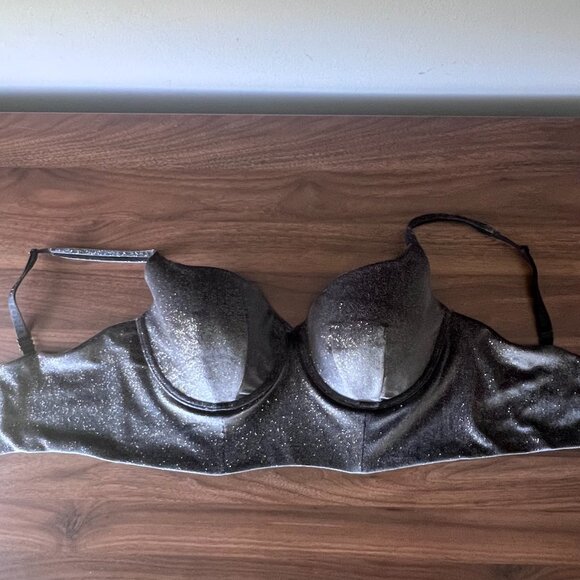 NWT Victoria Secret Lined Demi Velvet Sparkle Bra Body By Victoria Size 38DD - Picture 6 of 6